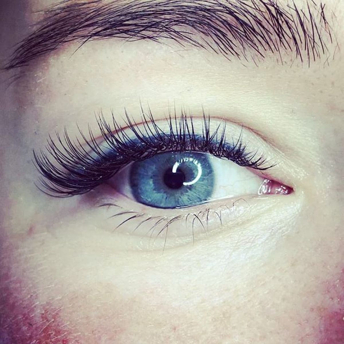 Extensions de cils à Rueil-Malmaison (92) Par Sandrine - Estheca