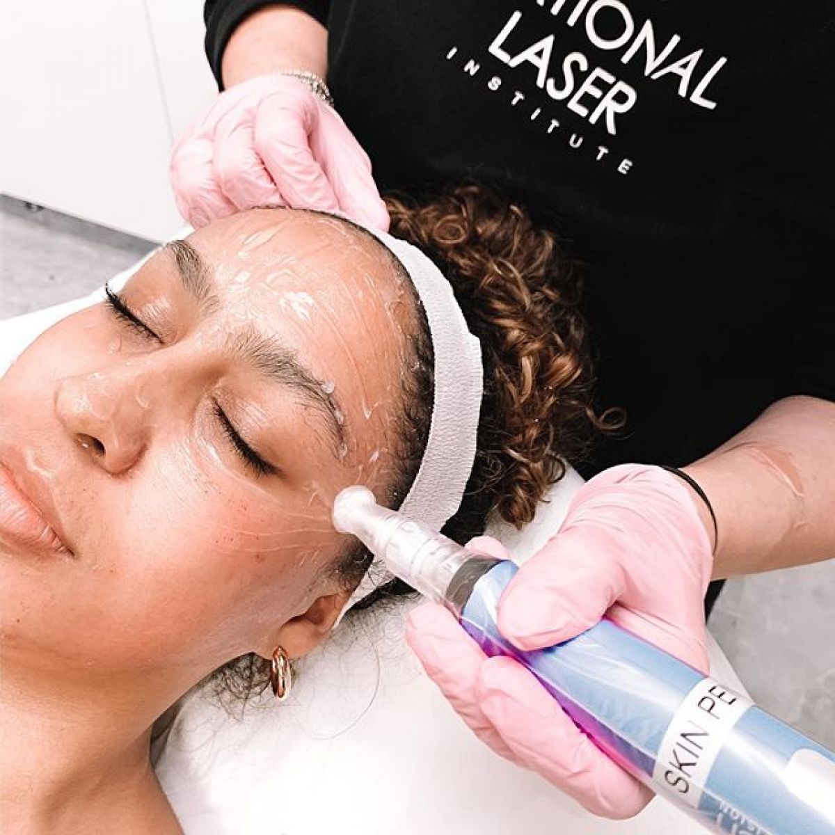 MicroNeedling BB Glow à Marignane (13) Par Samantha - Estheca