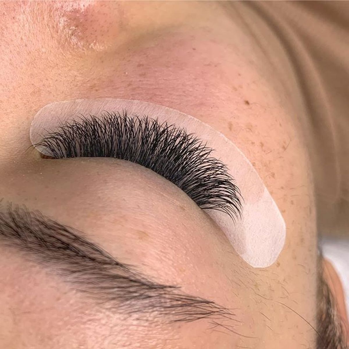 Extensions de cils à Dieue-sur-Meuse (55) Par Caroline - Estheca