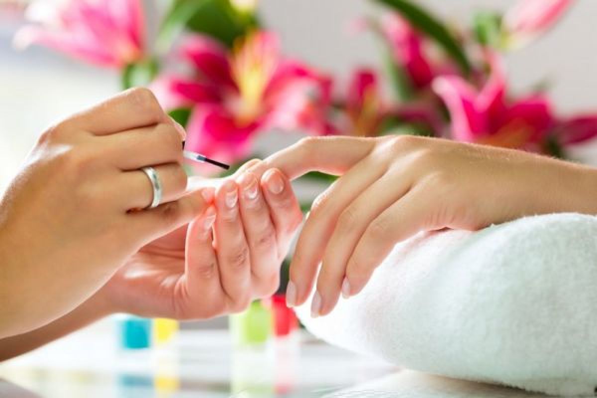 Manucure / Semi-permanent  à La Muraz (74) Par Alyssia - Estheca