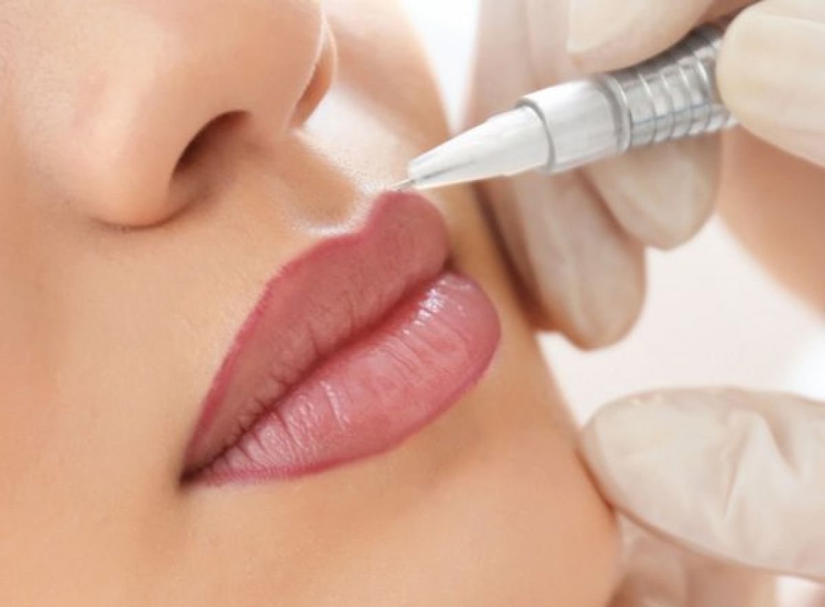 Maquillage permanent (Candy lips lèvres) à Lille (59) Par Zohra - Estheca