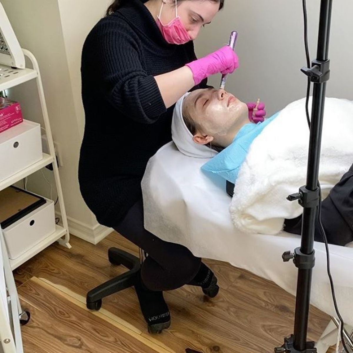 MicroNeedling BB Glow à Bègles (33) Par Pauline - Estheca