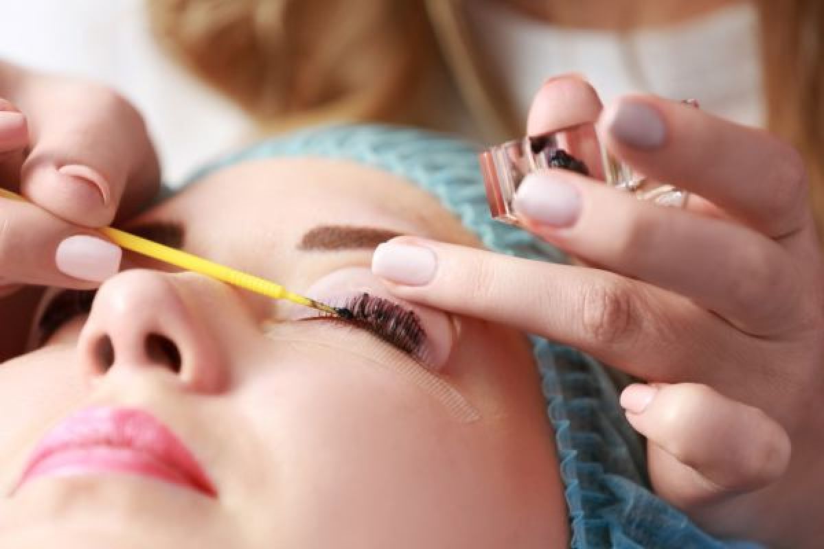 Rehaussement de cils à Marseille (13) Par Cindy - Estheca