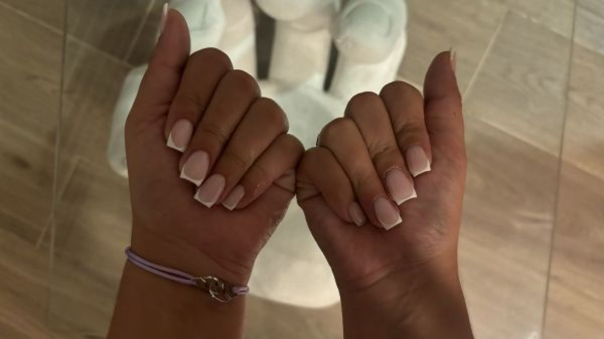 Onglerie  à Grenoble (38) Par Samia - Estheca