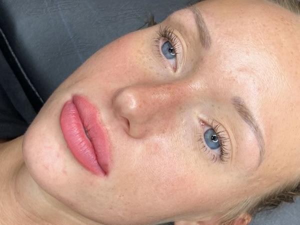 À Charenton-le-Pont | Maquillage permanent lèvres (candy lips) | Les meilleures esthéticiennes