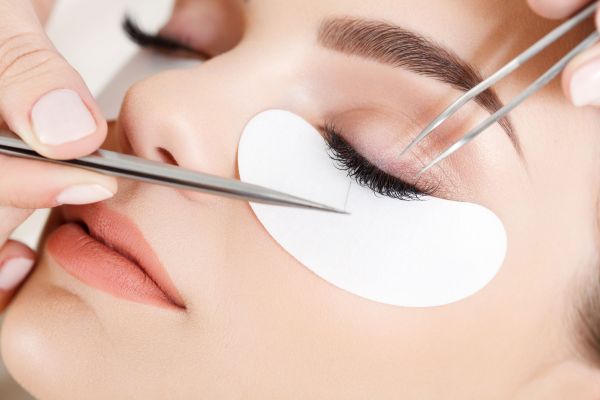 À Rouen | Extension de cils | Les meilleures esthéticiennes