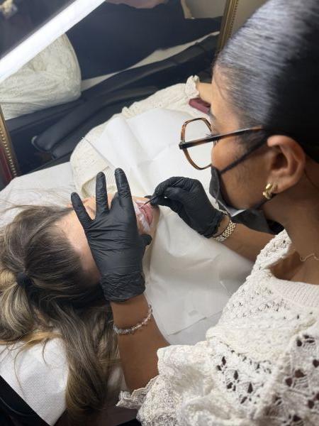 À Claye-Souilly | Maquillage permanent (Candy lips, dark lips | Les meilleures esthéticiennes