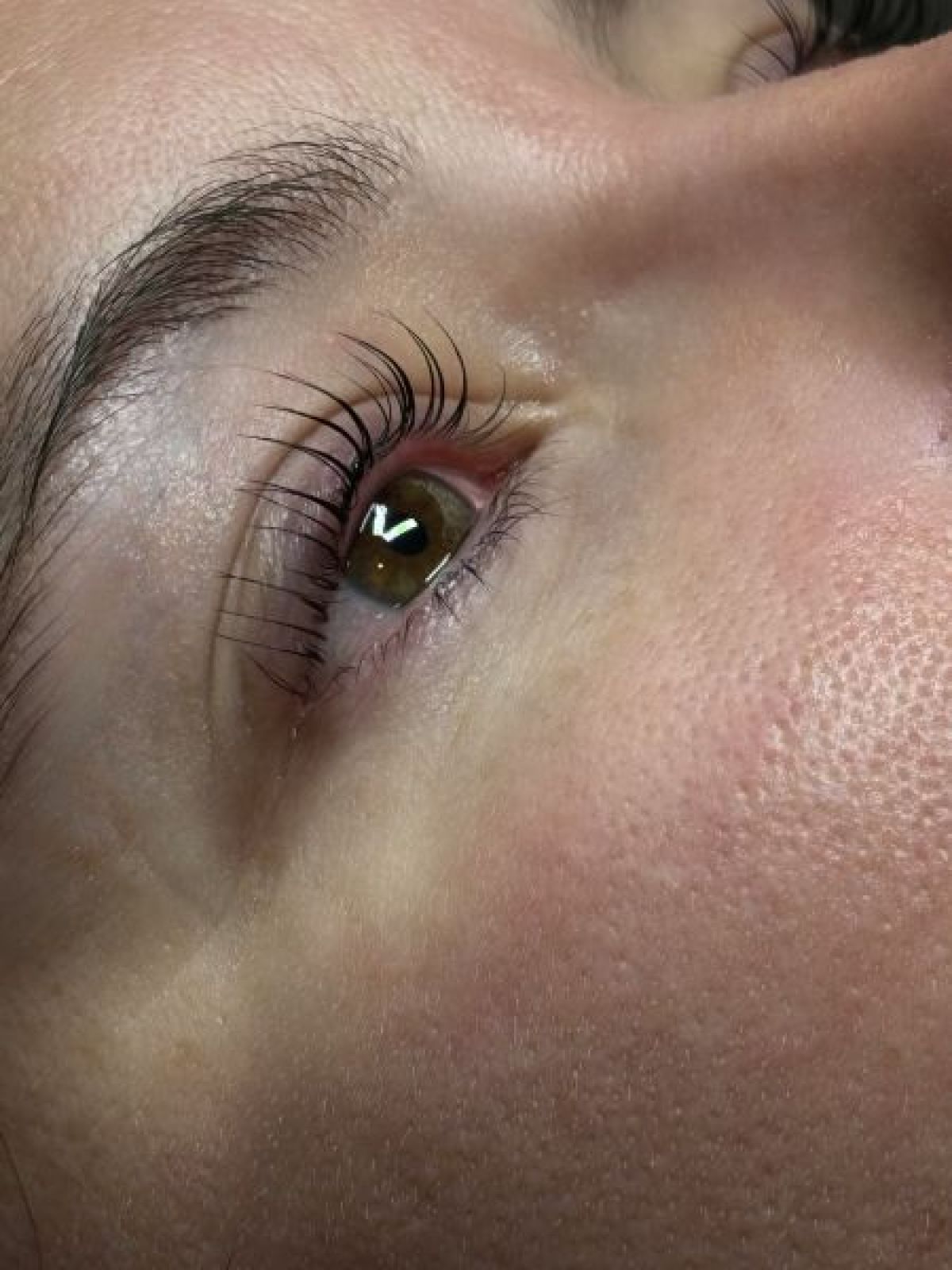 Rehaussement de cils à Arbonne-la-Forêt (77) Par Suzanne - Estheca