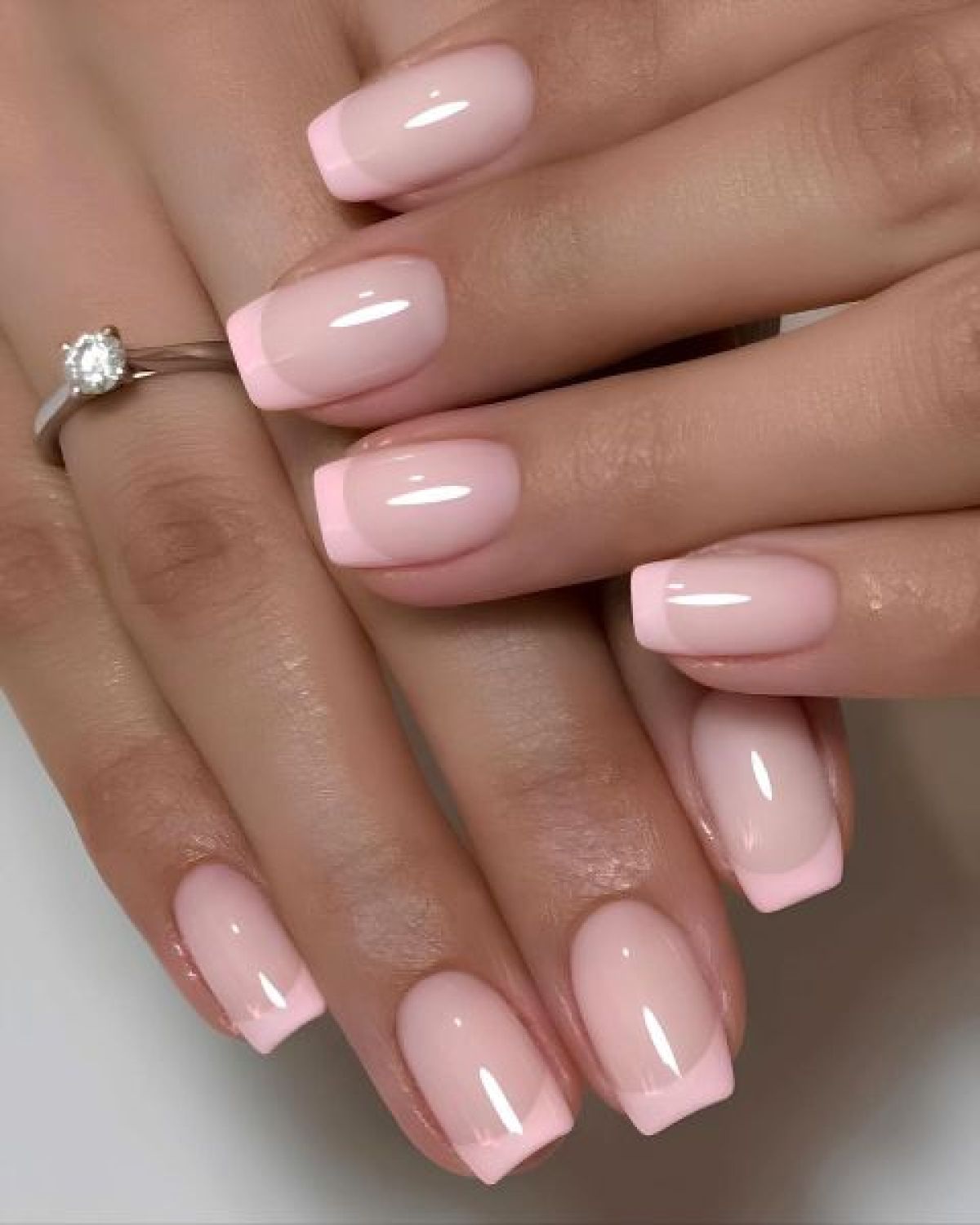 Onglerie/gel/chablon à Fontenay-le-Fleury (78) Par Sabrina - Estheca