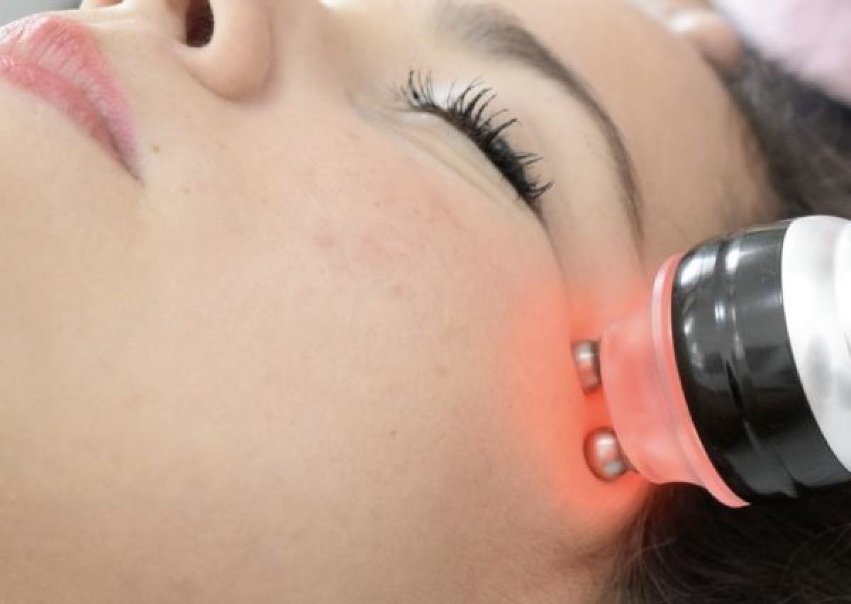 Radiofréquence / Luminotherapie à Chelles (77) Par Tania - Estheca