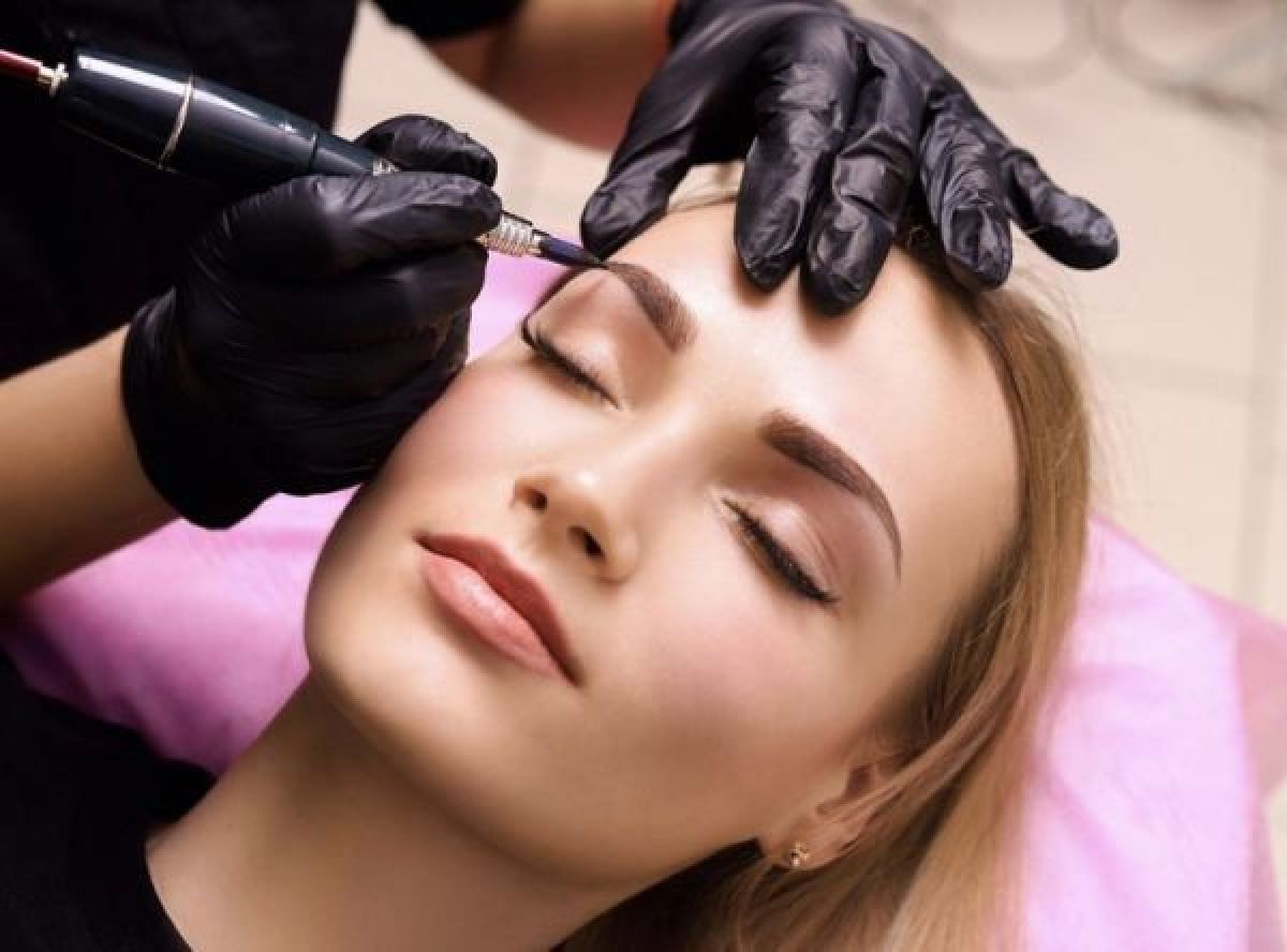 Microblading / Microshading à Bourg-lès-Valence (26) Par Tina - Estheca