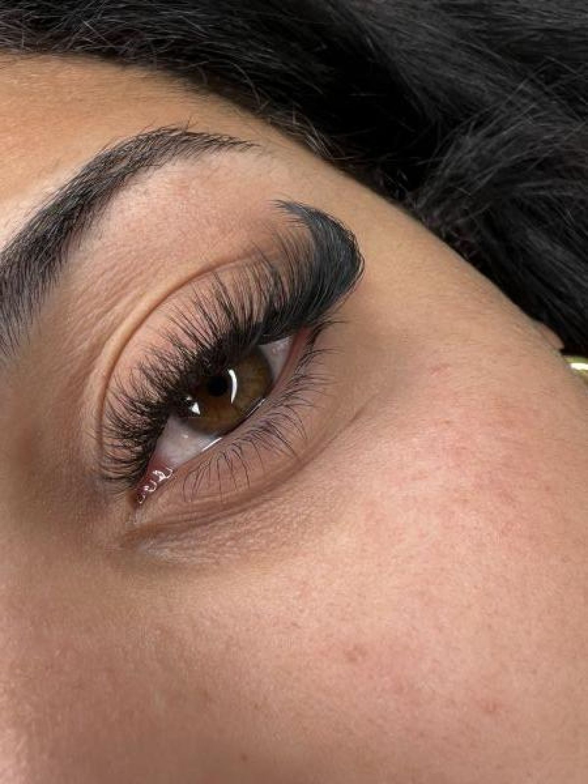 Extensions de cils à Grenoble (38) Par Leine - Estheca