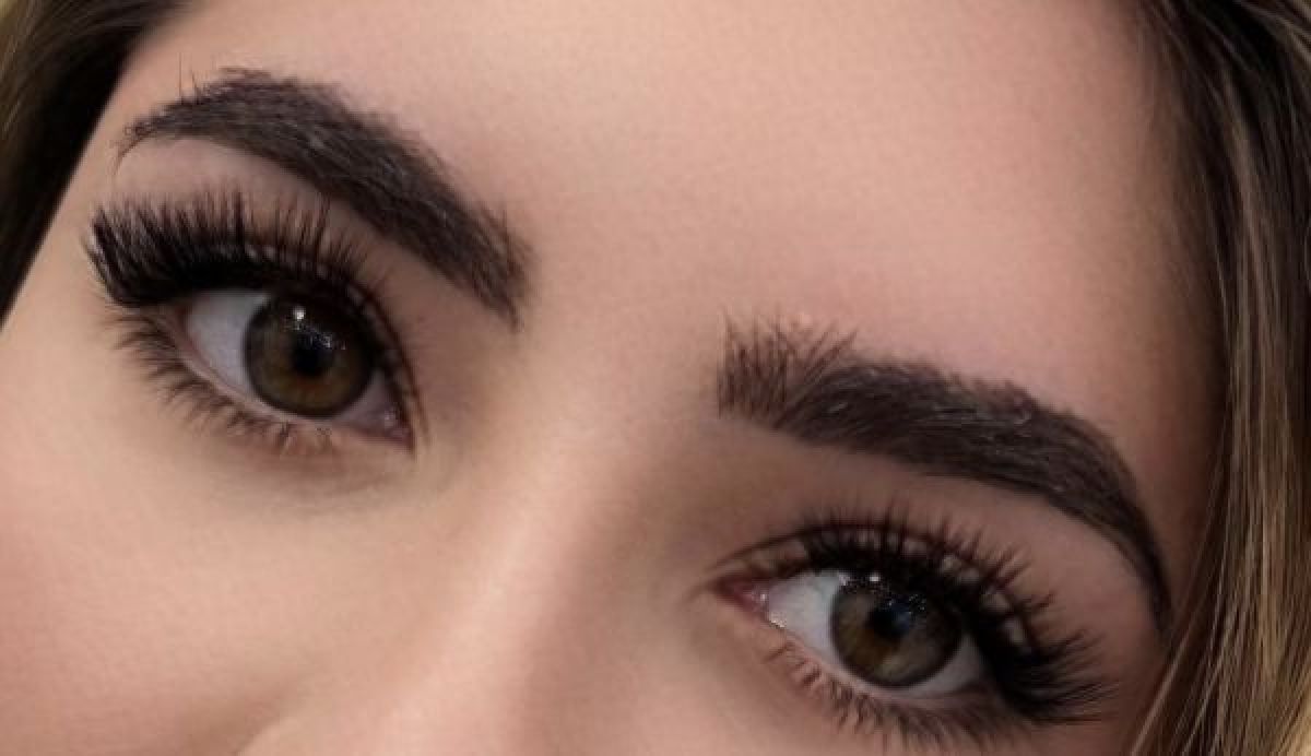 Extension de cils à Antibes (06) Par Elena - Estheca