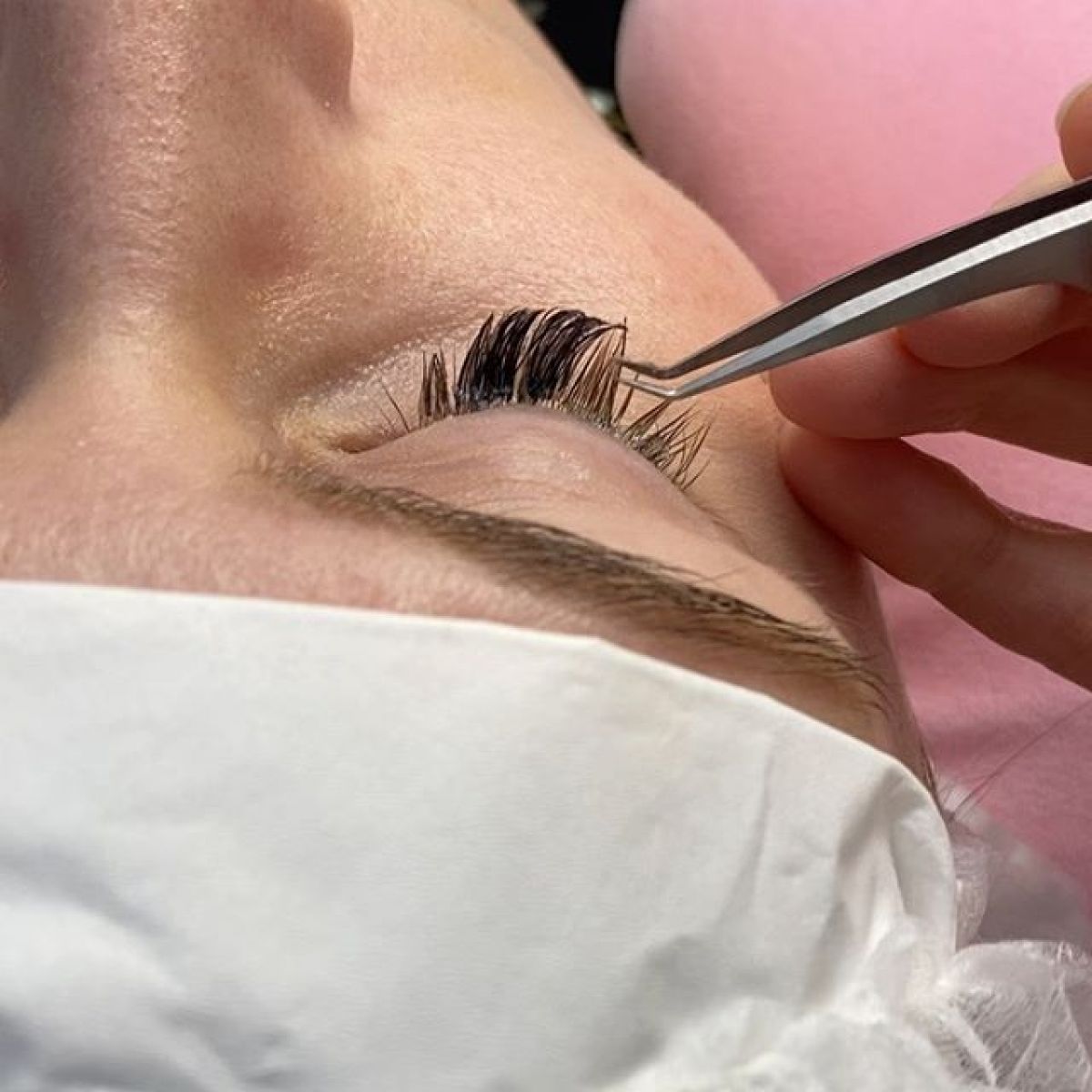 Extensions de cils à Villenave-d'Ornon (33) Par Laetitia - Estheca