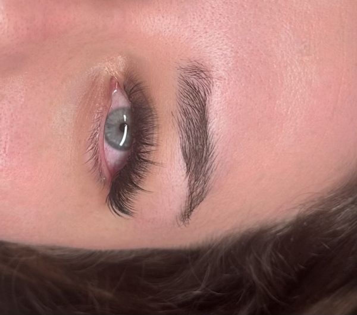 Extension de cils à Évreux (27) Par Sana - Estheca