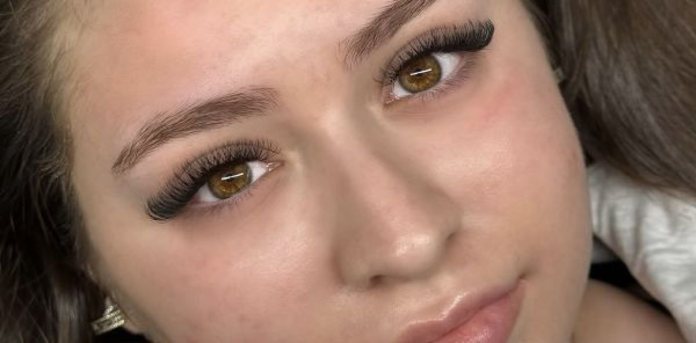 Extension de cils à Vienne (38) Par Giovanna - Estheca