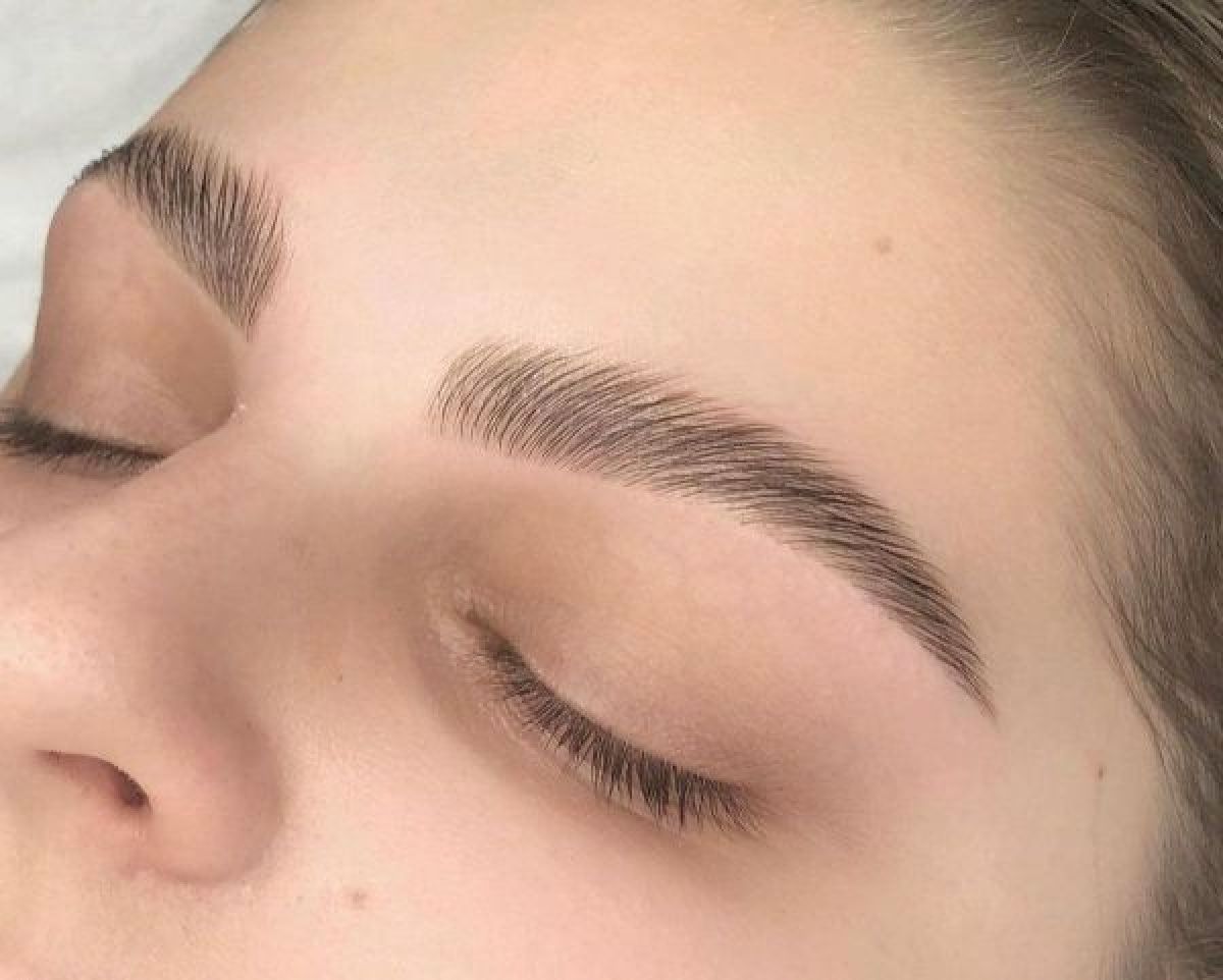 Browlift (rehaussement de sourcils) à Poissy (78) Par Cassandra - Estheca
