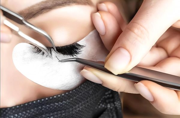 À Senlis | Extension de cils | Les meilleures esthéticiennes