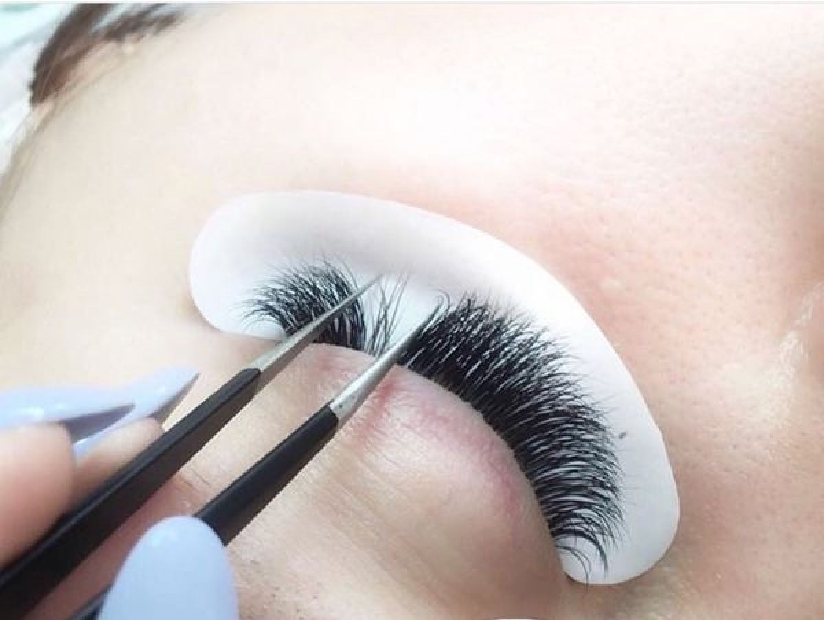 Extension de cils à Nice (06) Par Aurélie - Estheca