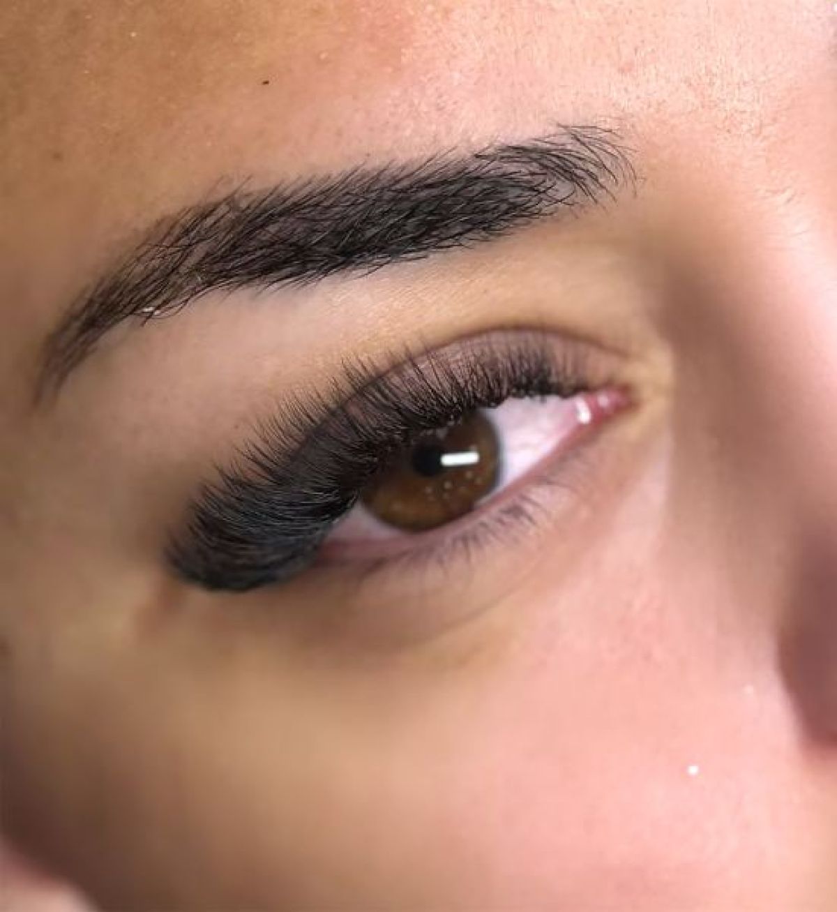 Extension de cils à Marseille (13) Par Maïssae - Estheca