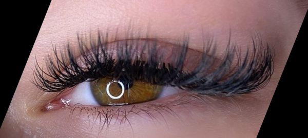 À Ternay | Extension de cils | Les meilleures esthéticiennes