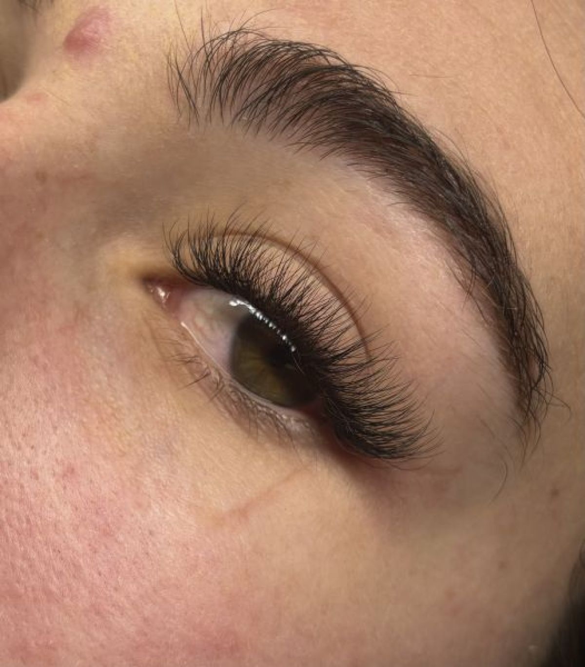 Extension de cils à Sonnaz (73) Par Kelly - Estheca