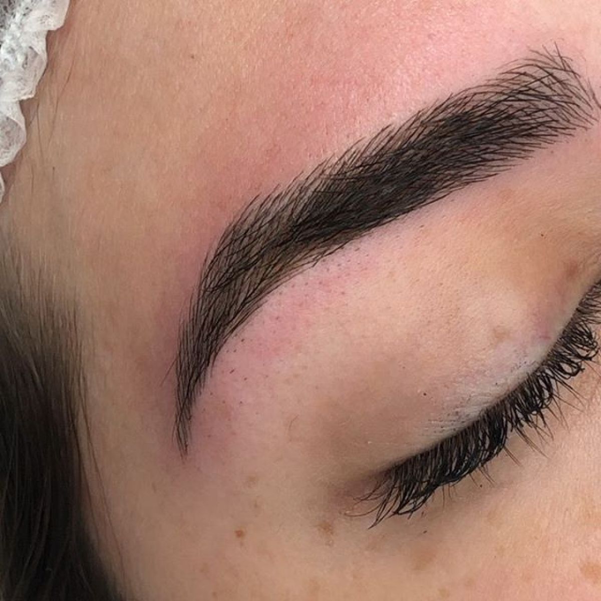 MicroBlading sourcils à Vandoeuvre-lès-Nancy (54) Par Camille - Estheca