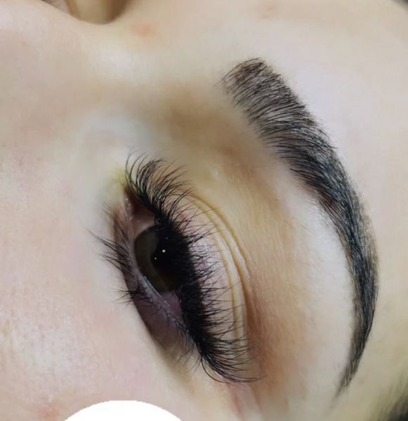 À Viuz-la-Chiésaz | Extension de cils | Les meilleures esthéticiennes