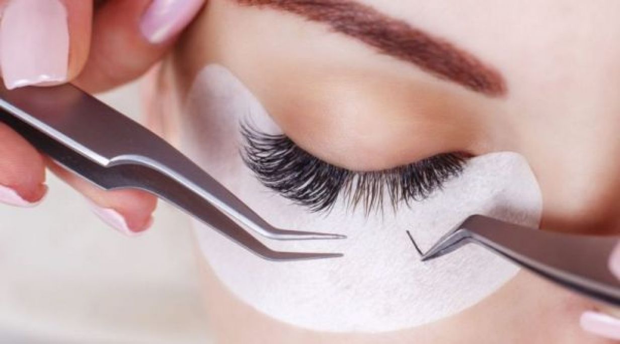 Extension de cils à Olivet (45) Par Carla - Estheca