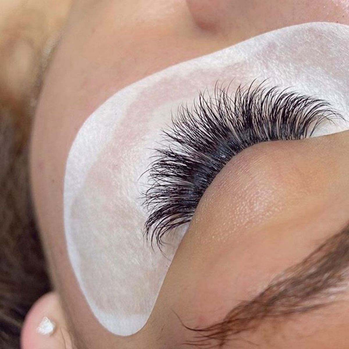 Extension De Cils La Roche Sur Yon