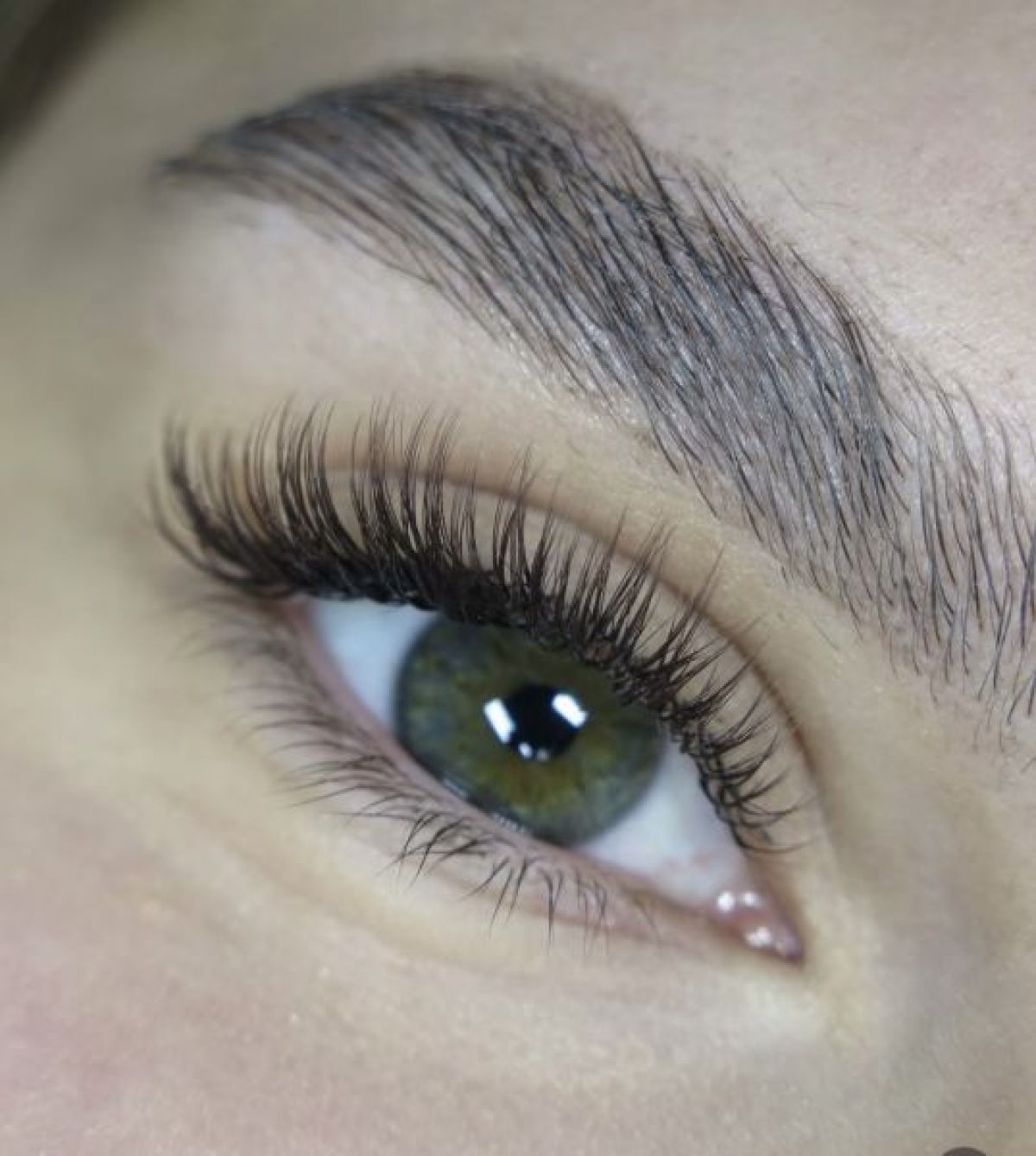 Extension de cils à Villejuif (94) Par Sara - Estheca