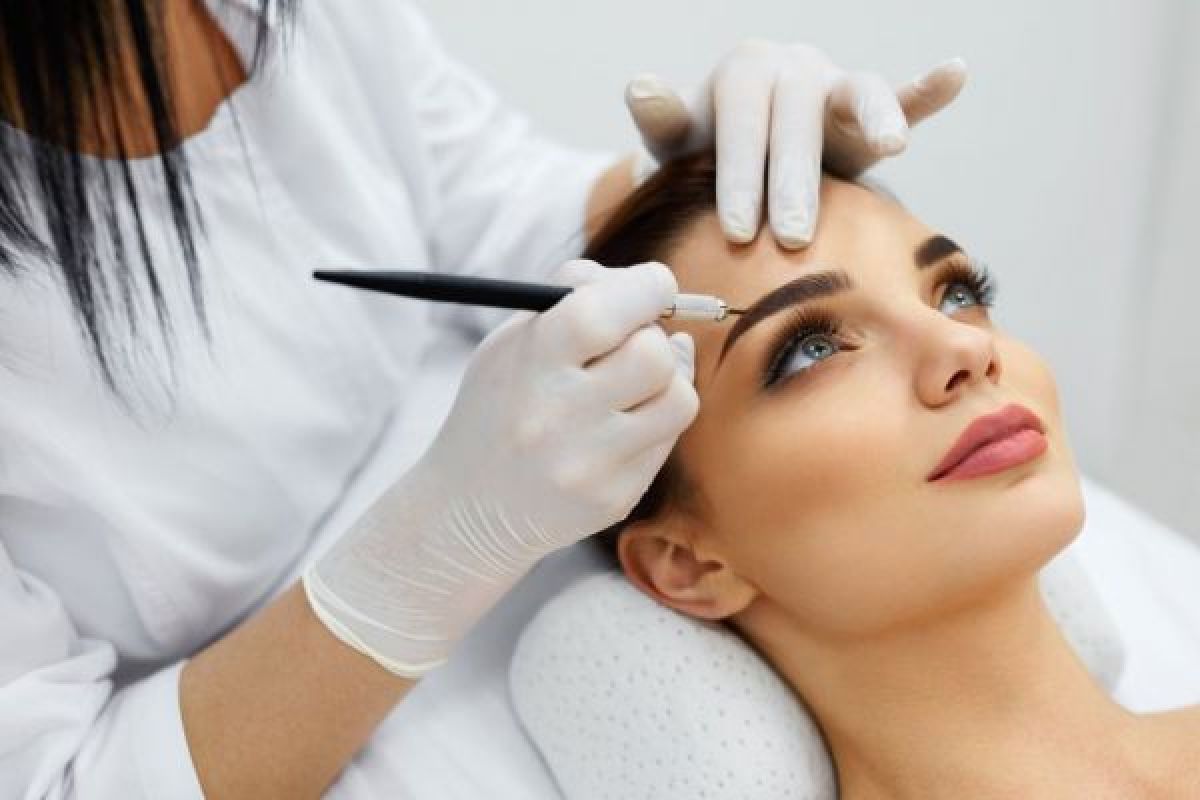 MicroBlading sourcils à Cheylade (15) Par Marion - Estheca
