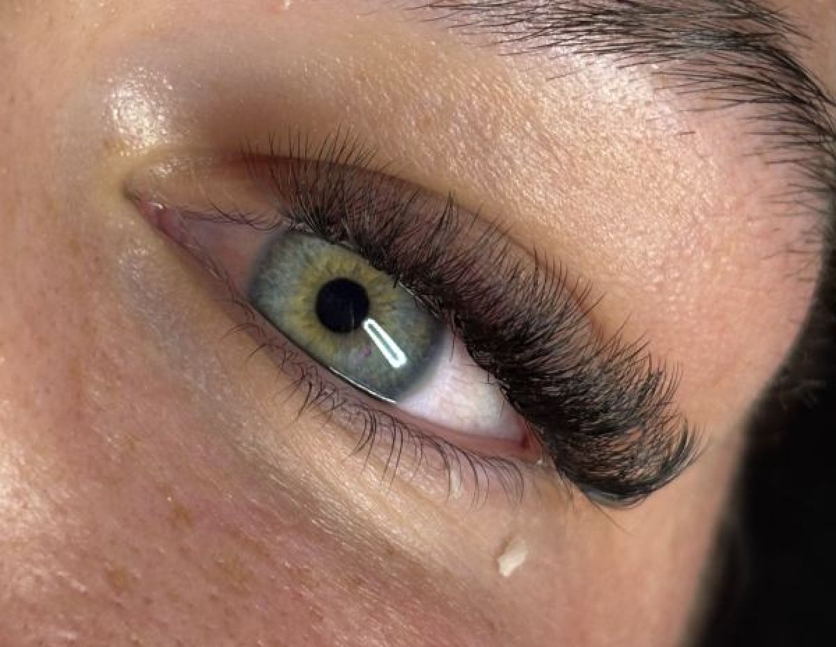 Extension de cils à Elne (66) Par Maeva - Estheca