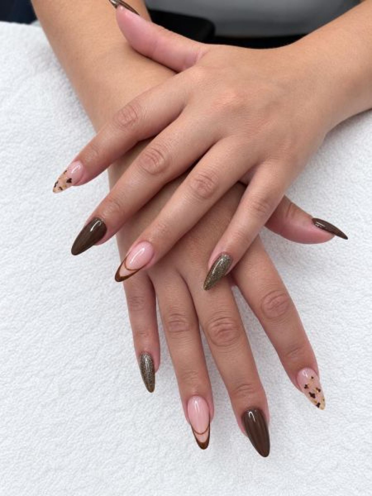 Ongles à Caumont (02) Par Frédérique - Estheca