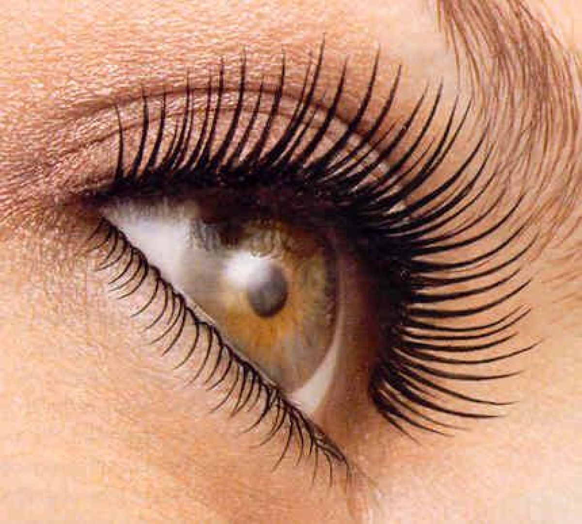 Extensions de cils à Villeurbanne (69) Par Cassandra - Estheca