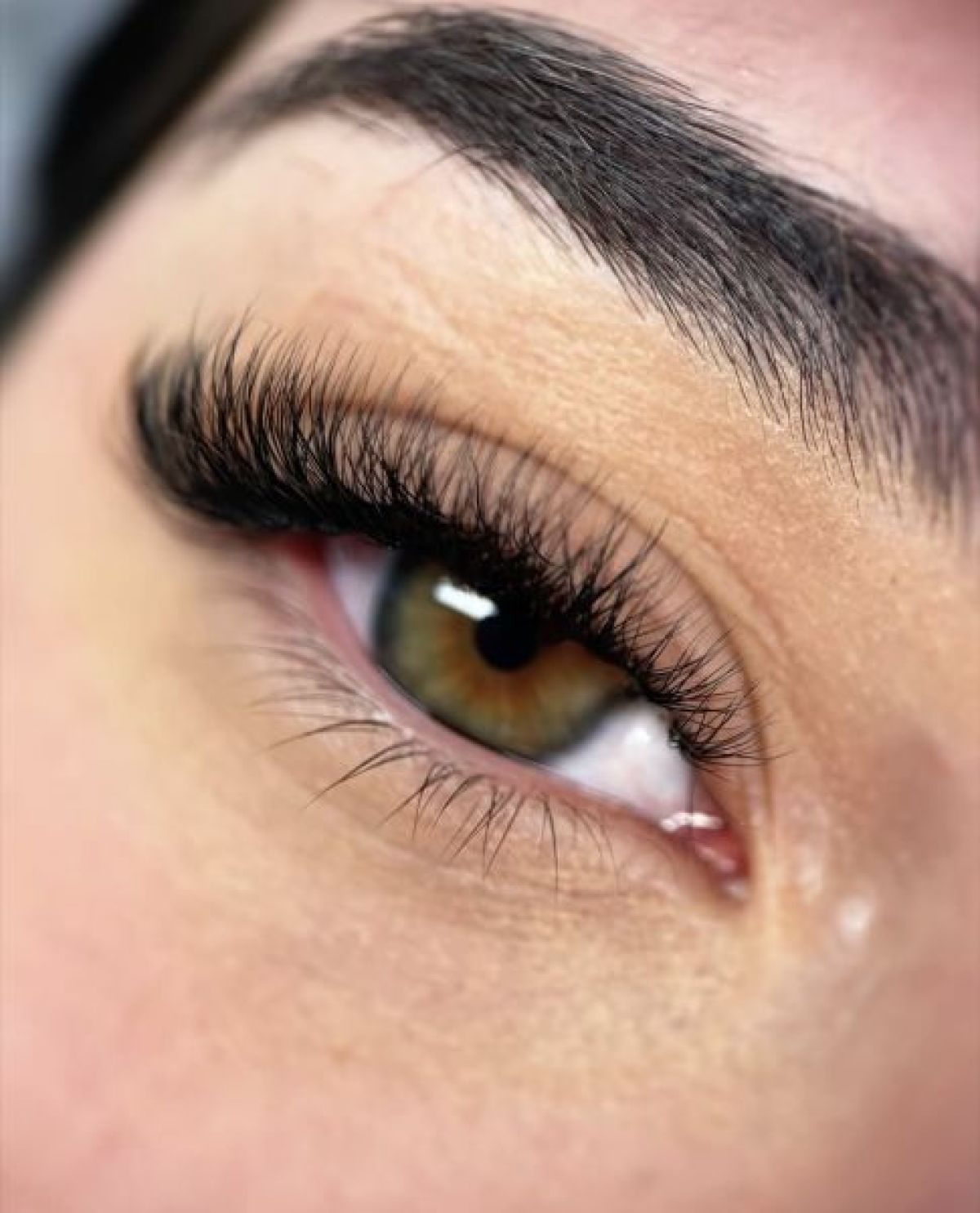 Extension de cils à Cogolin (83) Par Elodie - Estheca