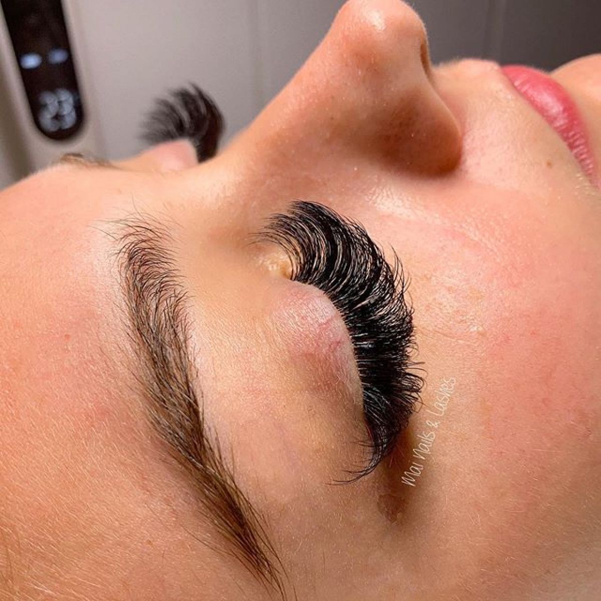 Extensions de cils à Strasbourg (67) Par Agathe - Estheca