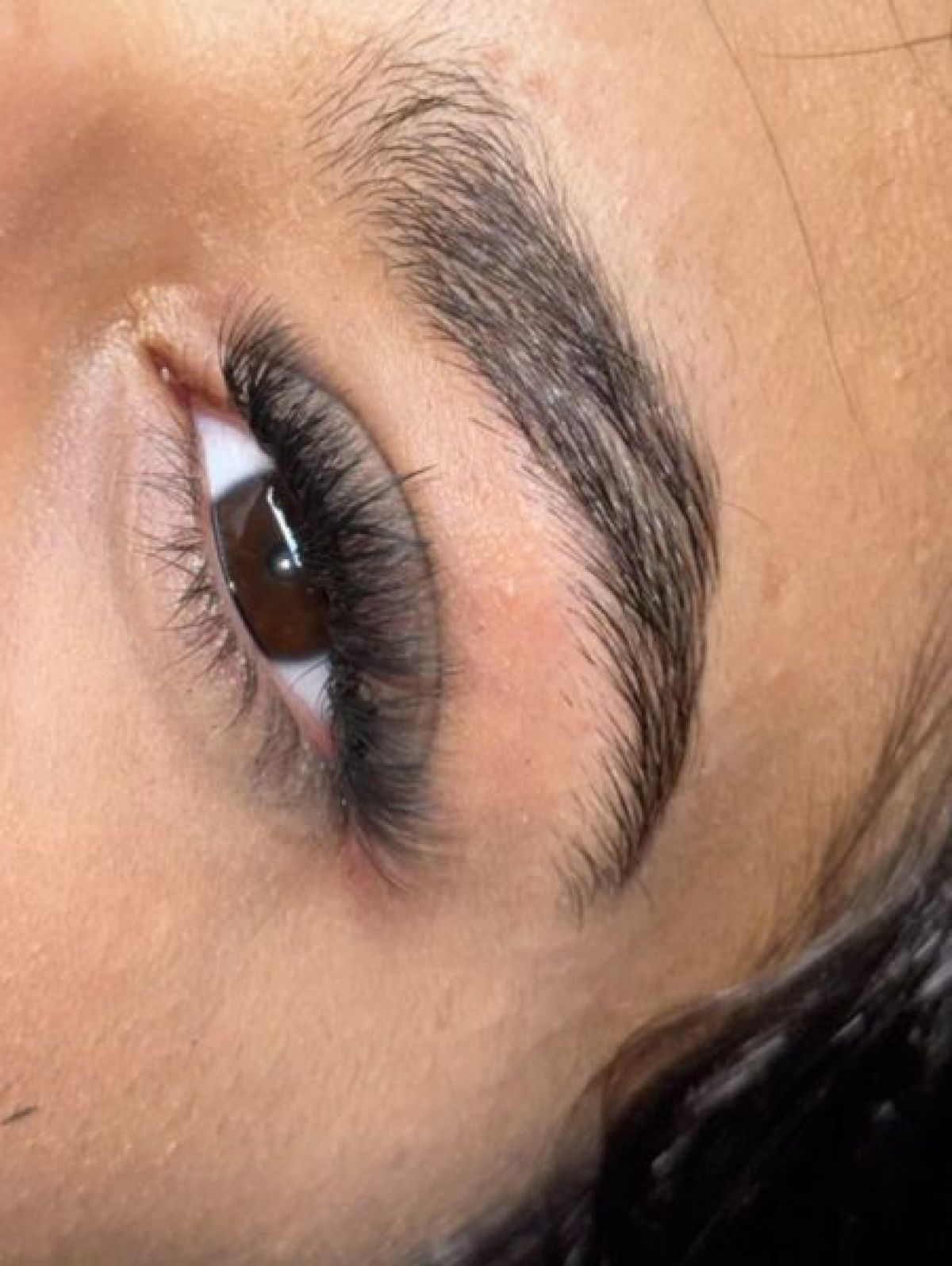 Extension de cils à Metz (57) Par Elisa - Estheca