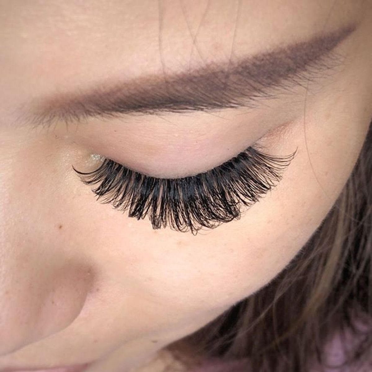 Extensions de cils à Vitry-sur-Seine (94) Par Angélique - Estheca