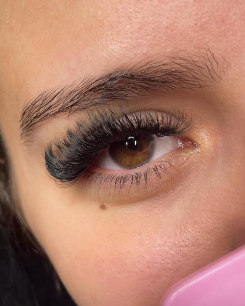 À Compiègne | Extensions de cils | Les meilleures esthéticiennes