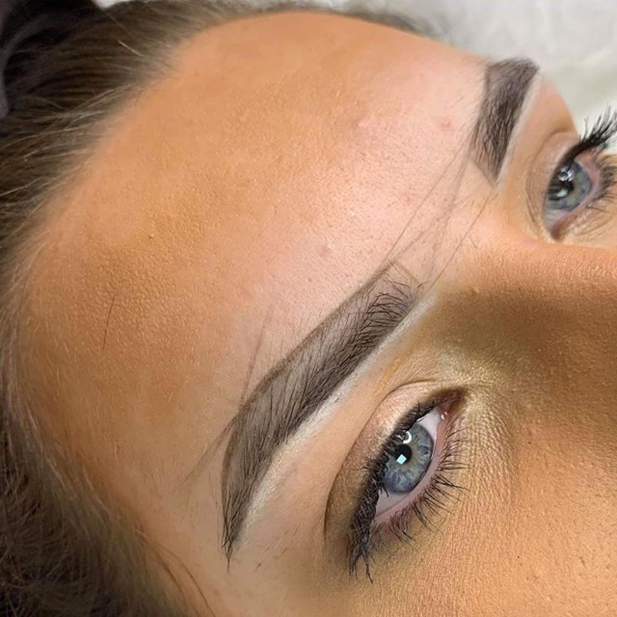 MicroBlading sourcils à Bagneux (92) Par Pauline - Estheca