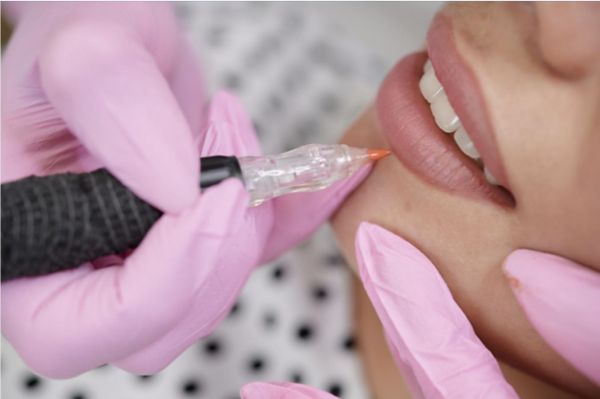 À Corbeil-Essonnes | Maquillage permanent des lèvres | Les meilleures esthéticiennes
