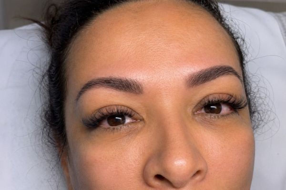 Extension de cils à Argenteuil (95) Par Kenza - Estheca