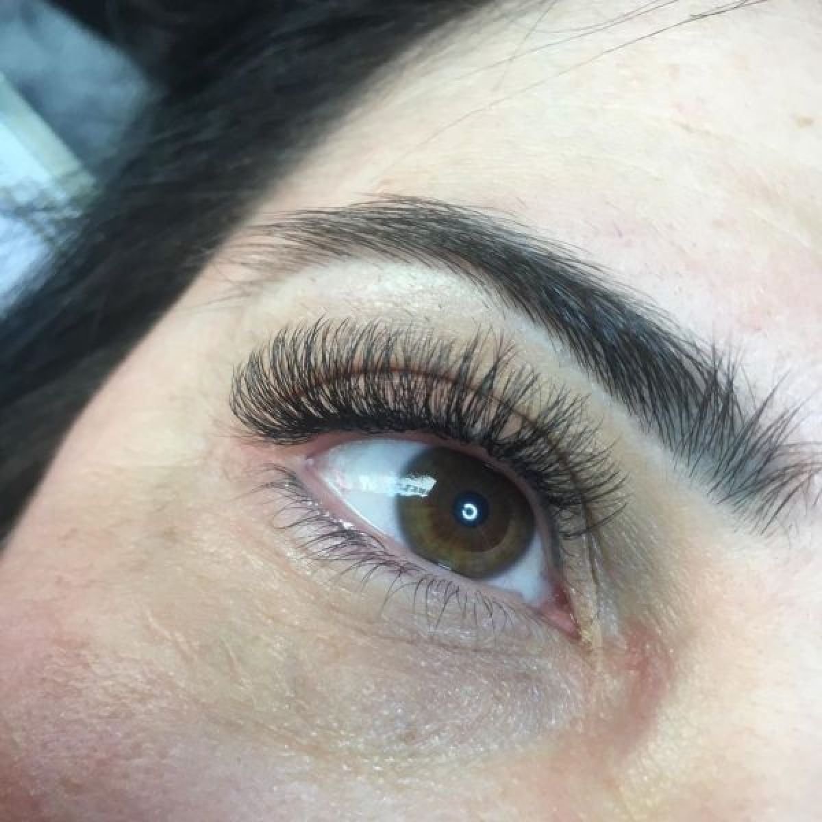 Extension de cils à Nantes (44) Par Dunia - Estheca