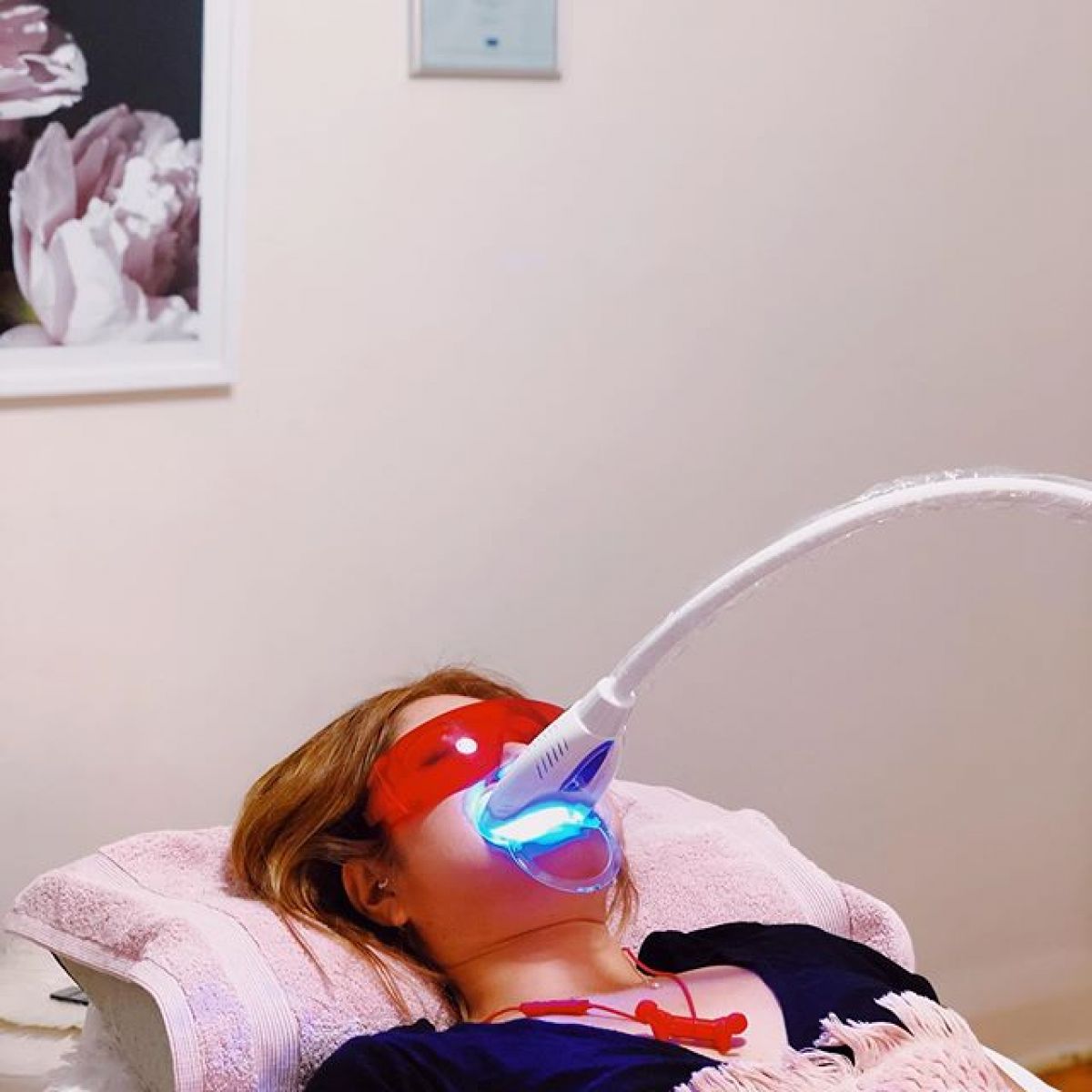Blanchiment dentaire à Saint-Denis (93) Par Yasmine - Estheca