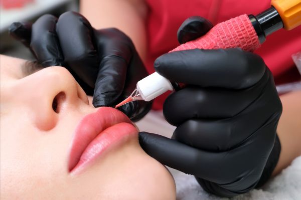 À Saint-Cergues | Maquillage permanent (Candy lips) | Les meilleures esthéticiennes