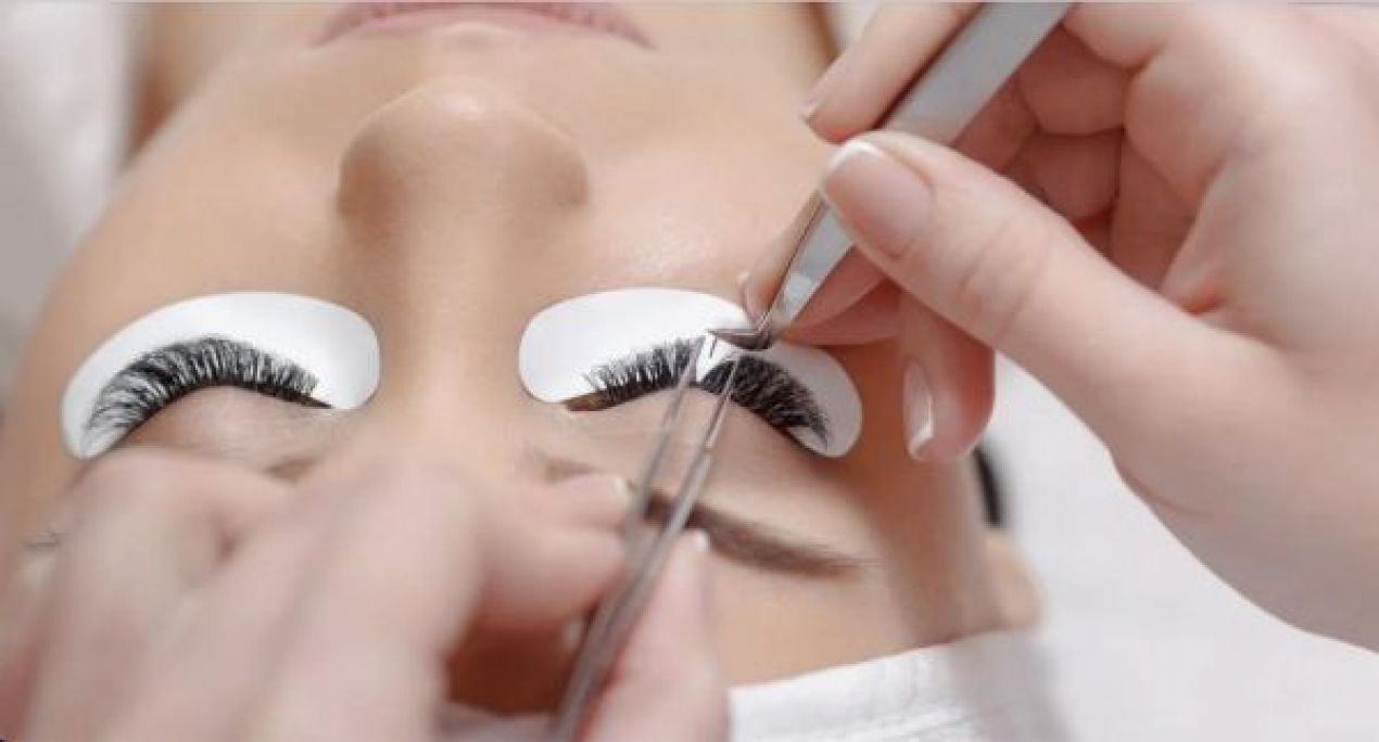 Extension de cils à Vedène (84) Par Charlene - Estheca