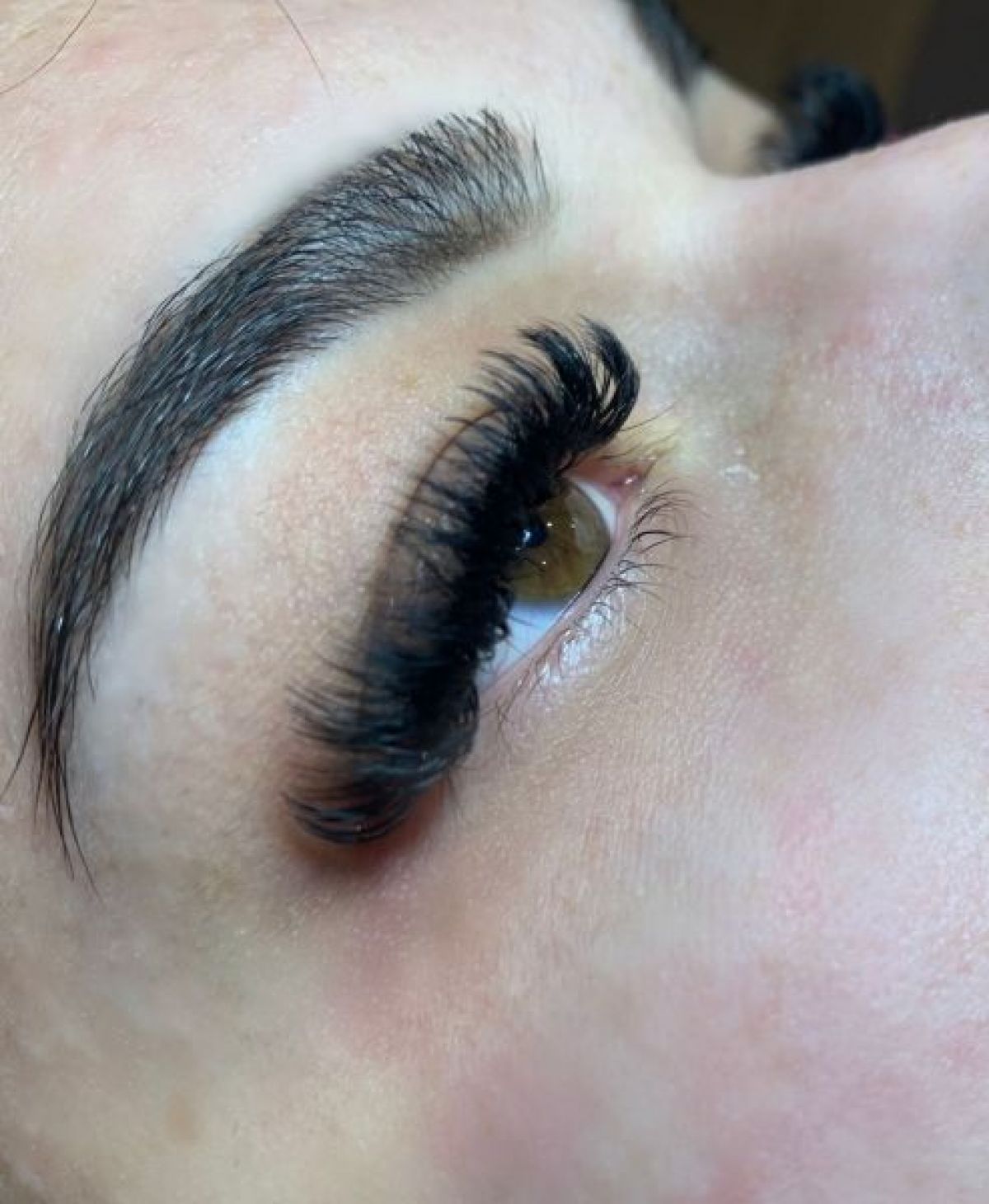Extension de cils à Boulogne-Billancourt (92) Par Andjela - Estheca