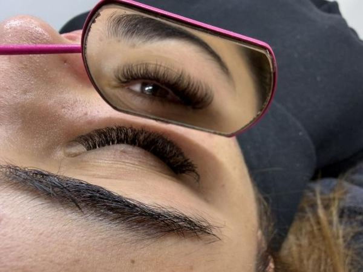 Extensions de cils à Argenteuil (95) Par Laetitia - Estheca