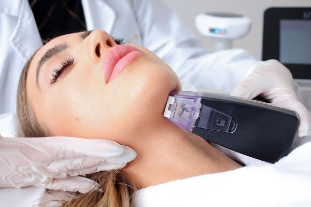 Lifting sans injection à Annecy (74) Par Latifa - Estheca
